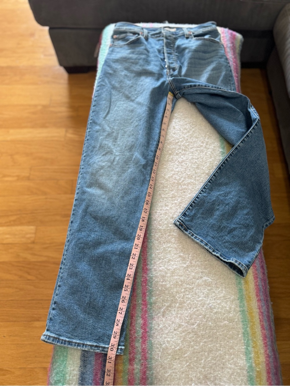 Levi’s Ribcage - Picture 7 of 12